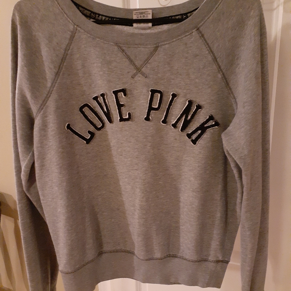 Love Pink sweatshirt